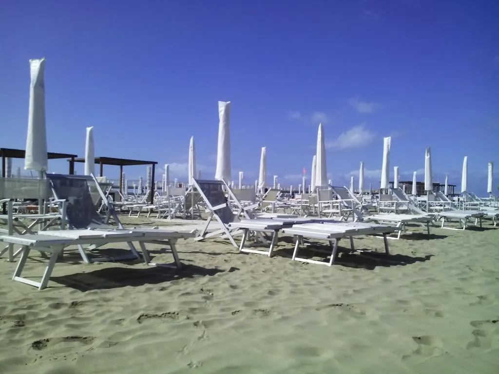 Hotel Nuovo Tirreno Lido di Camaiore