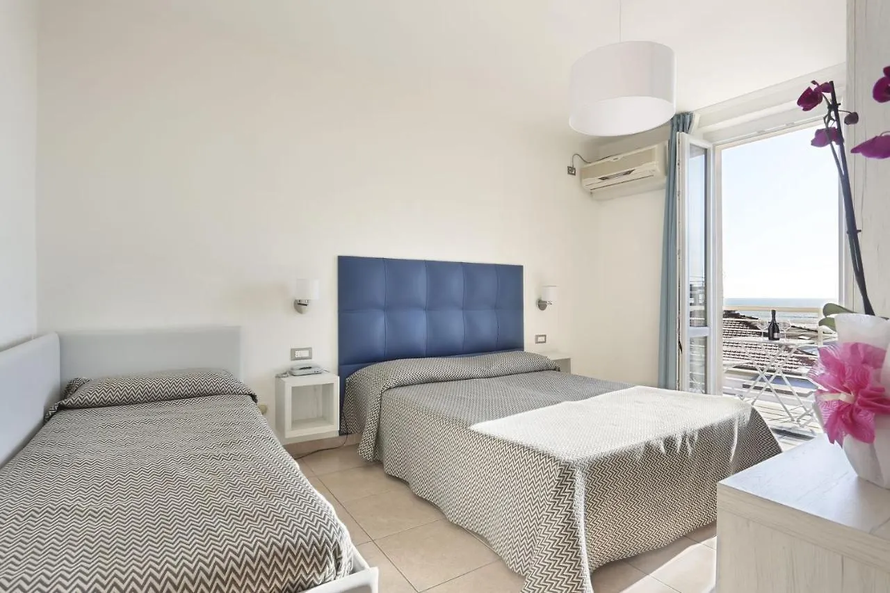 Hotel Nuovo Tirreno Lido di Camaiore 3*,  Italy