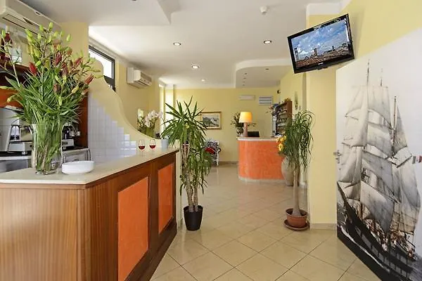 Hotel Nuovo Tirreno Lido di Camaiore