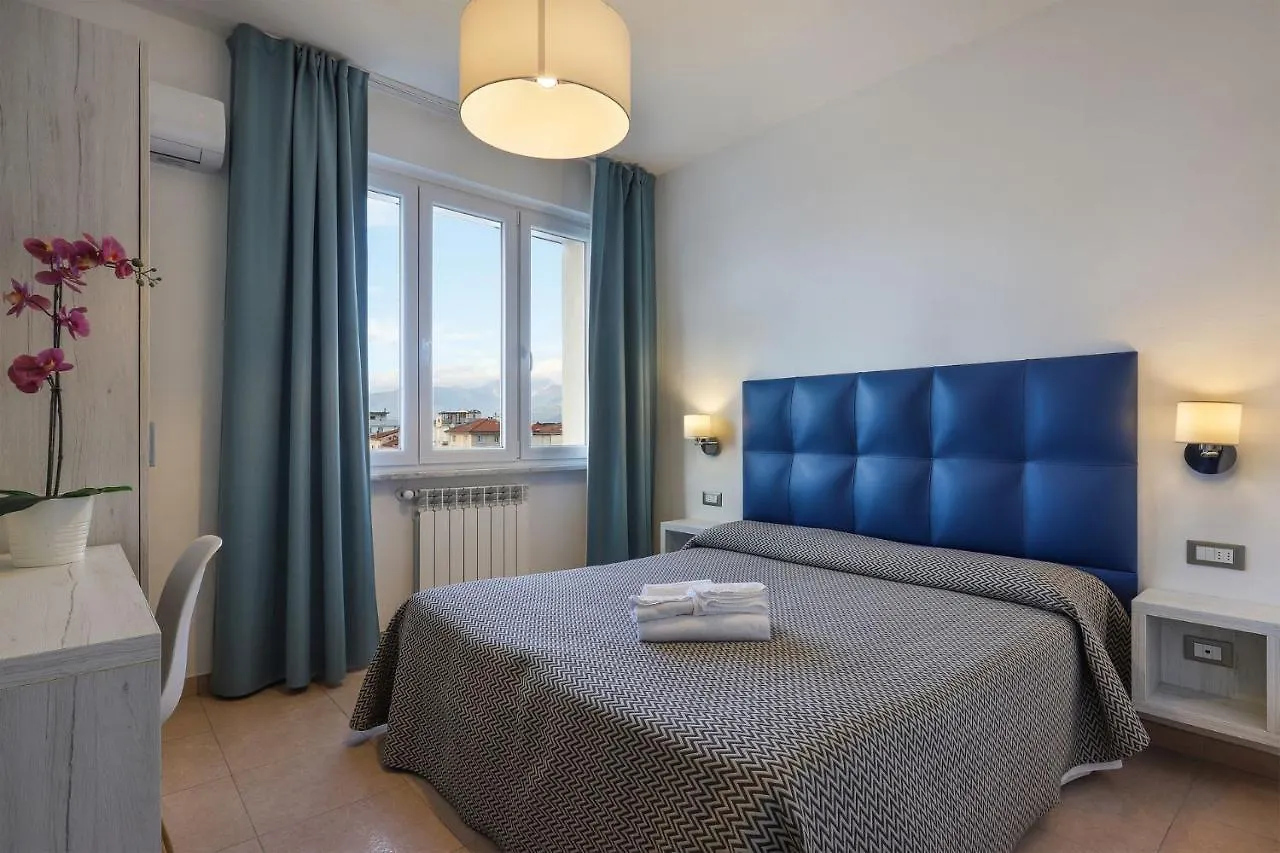 Hotel Nuovo Tirreno Lido di Camaiore